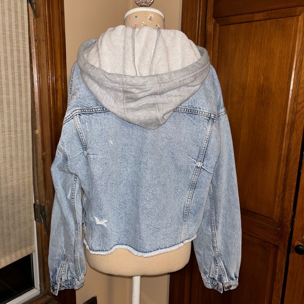 Jean Jacket - Picture 4 of 6